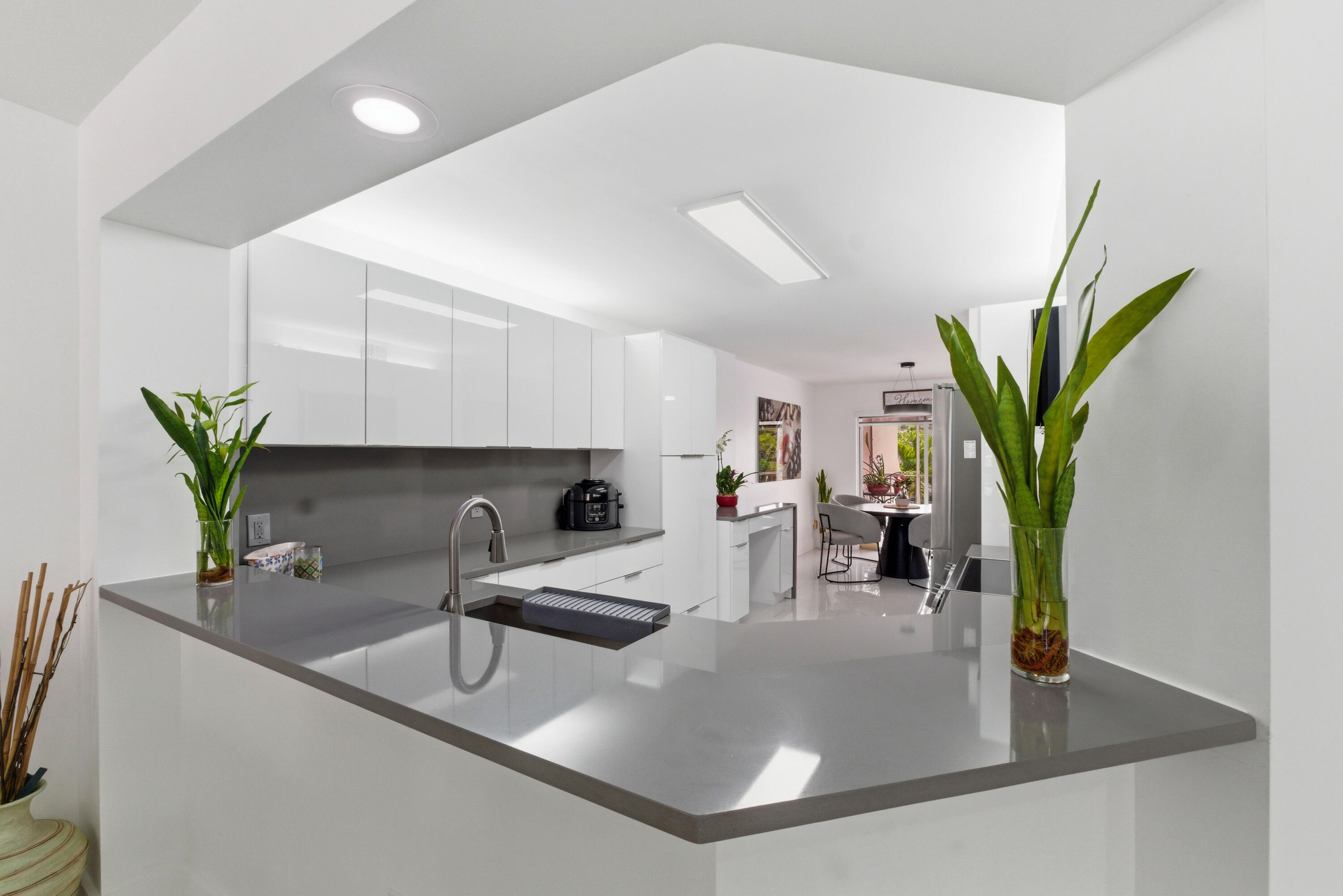 GRANVILLE CONDOMINIUM G - Residential