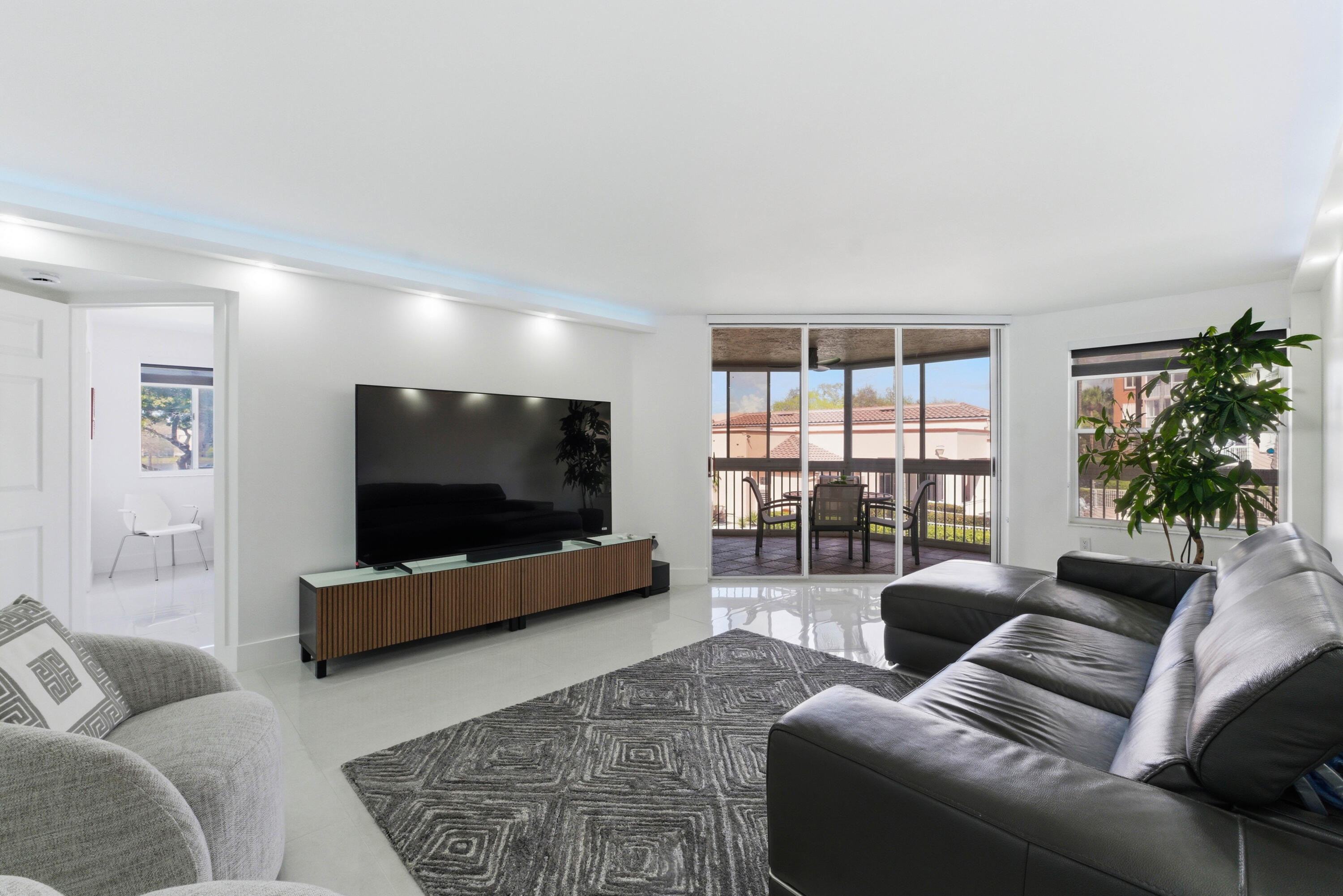 GRANVILLE CONDOMINIUM G - Residential