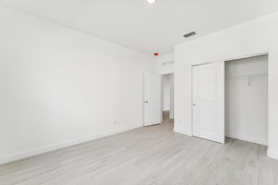 10274 Dreamweaver Road 204