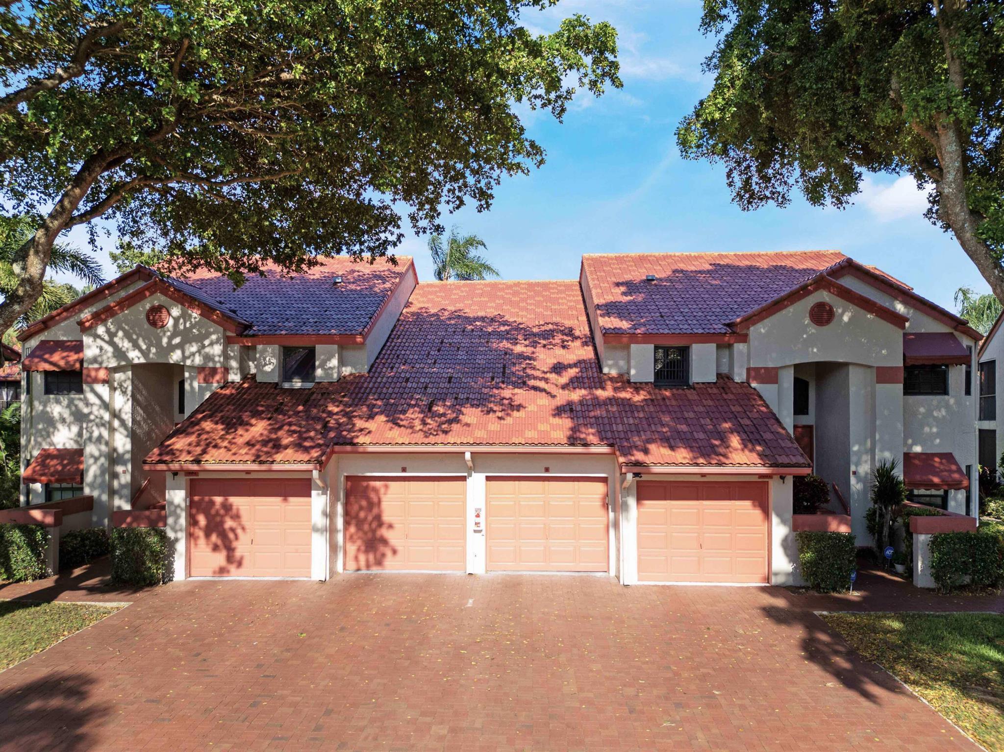7681 Lexington Club Boulevard B