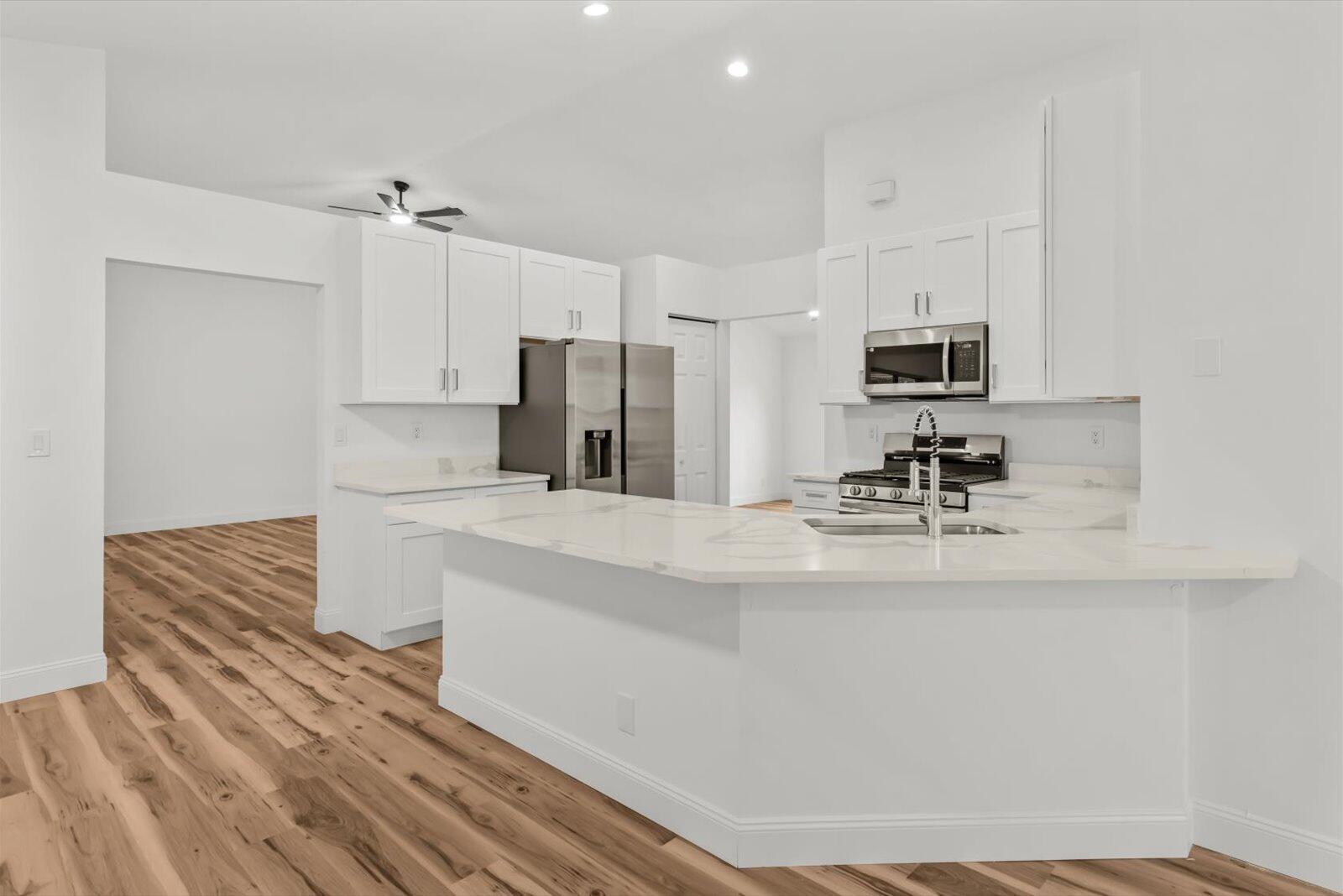 1102 Hatteras Circle