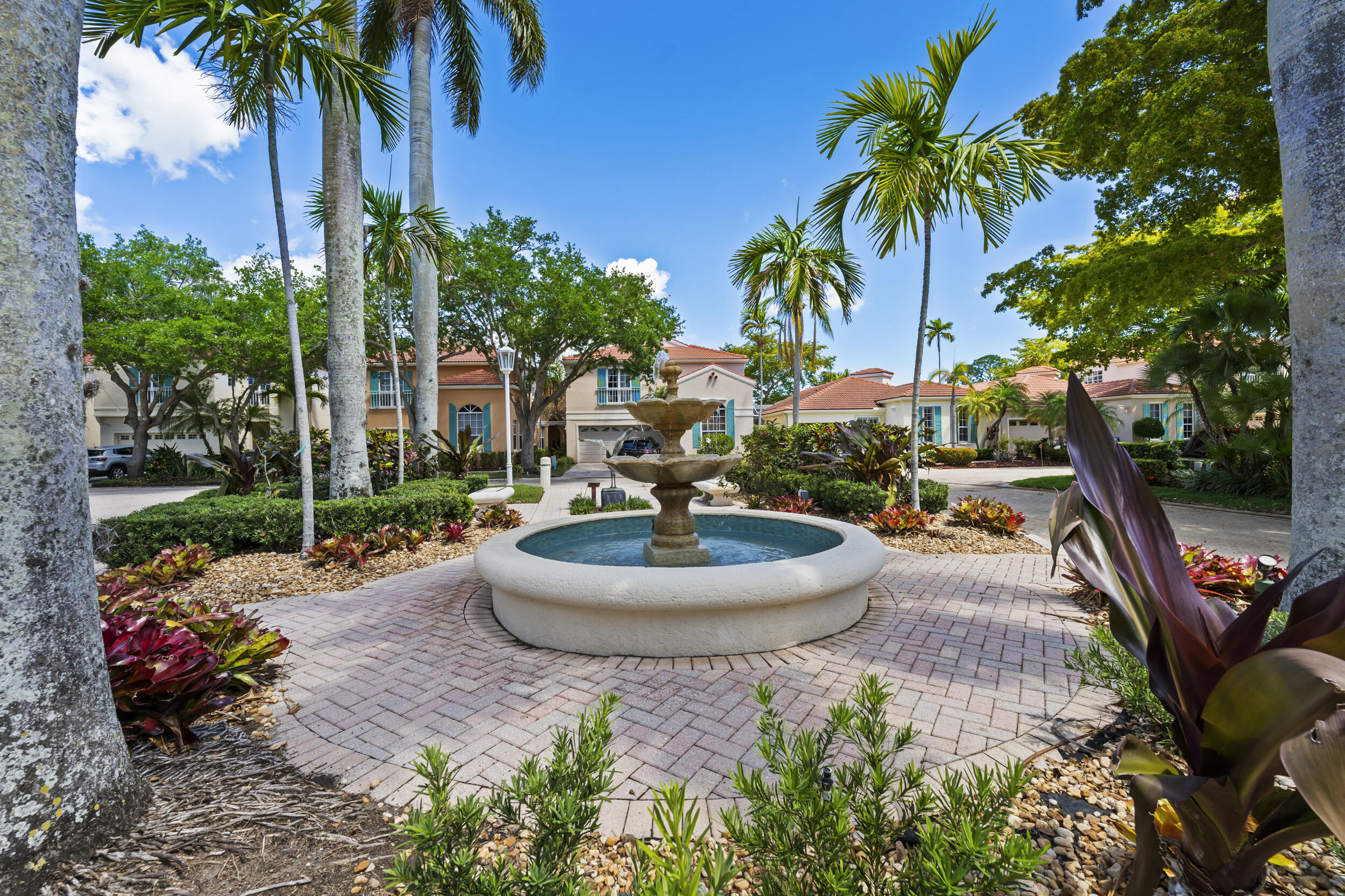 VILLAS OF THURSTON - Residential