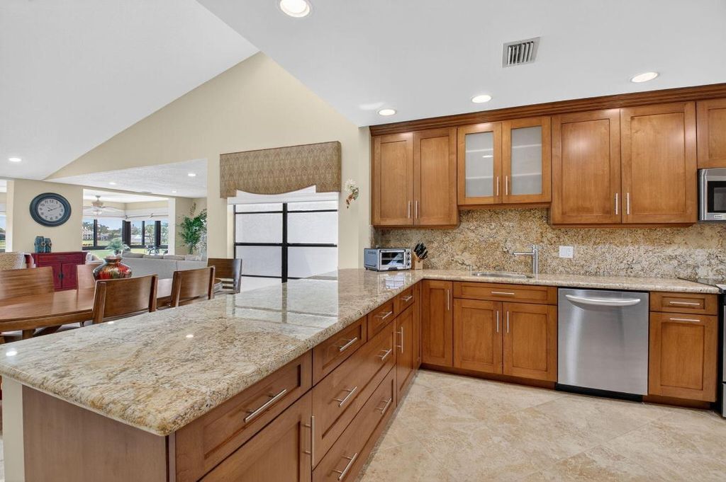 Photo of 21 Eastgate Drive #D, Boynton Beach, FL 33436 (MLS # R11117458)