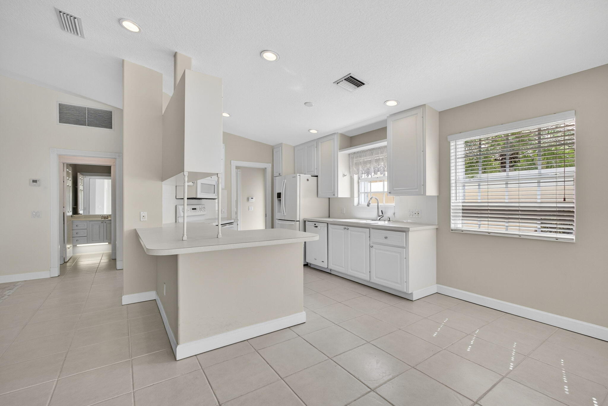 VILLAGEWALK OF WELLINGTON 3 - Residential