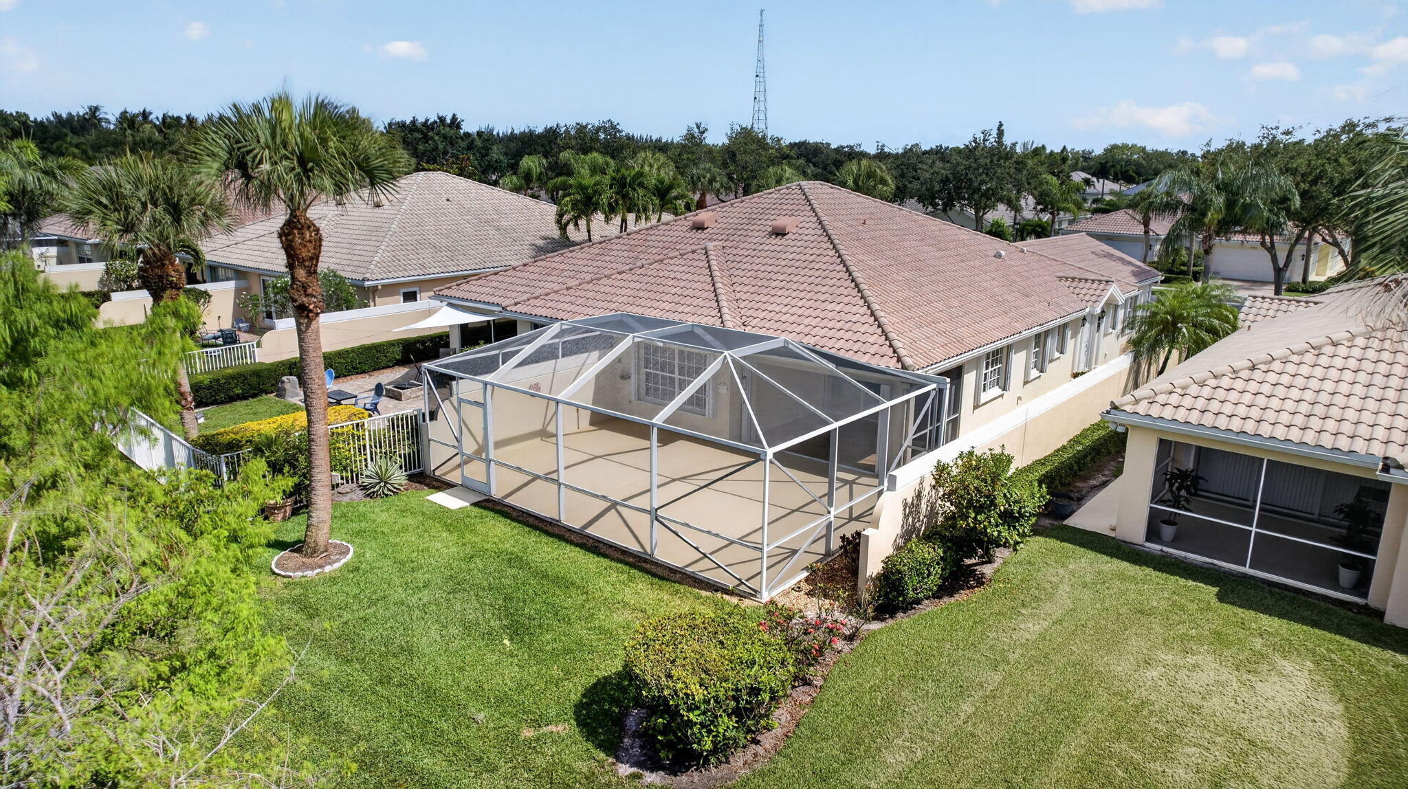VILLAGEWALK OF WELLINGTON 3 - Residential