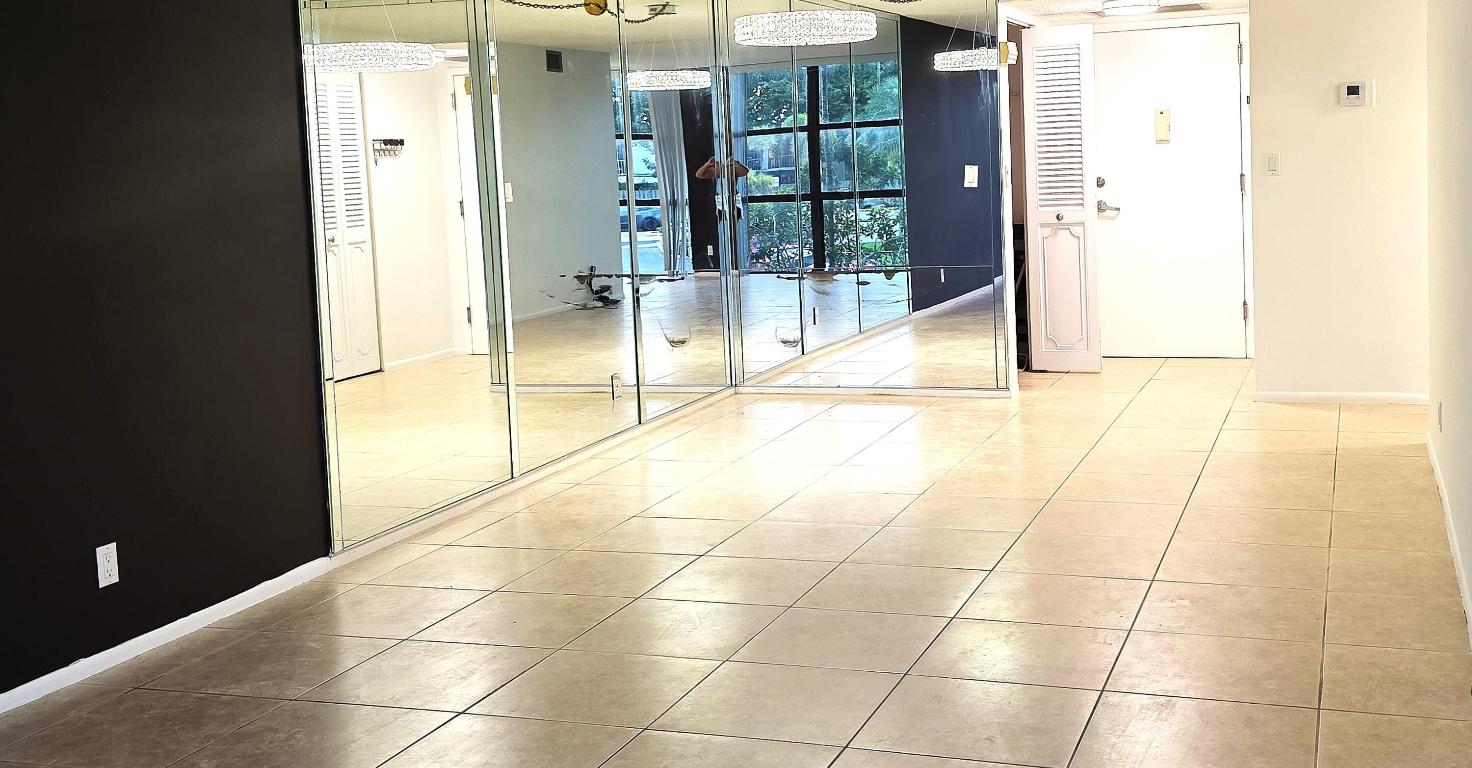 OCEANVIEW PARK CONDO - Residential Lease