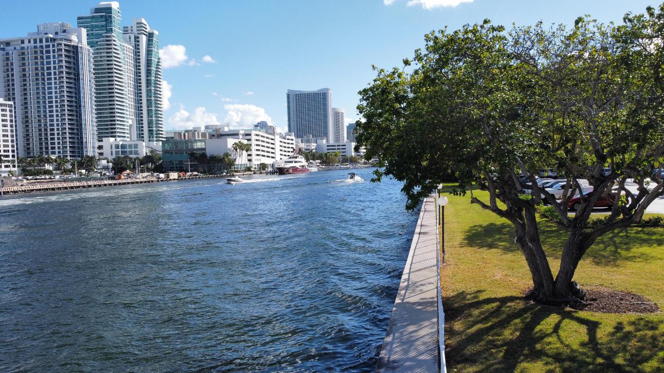 OCEANVIEW PARK CONDO - Residential Lease