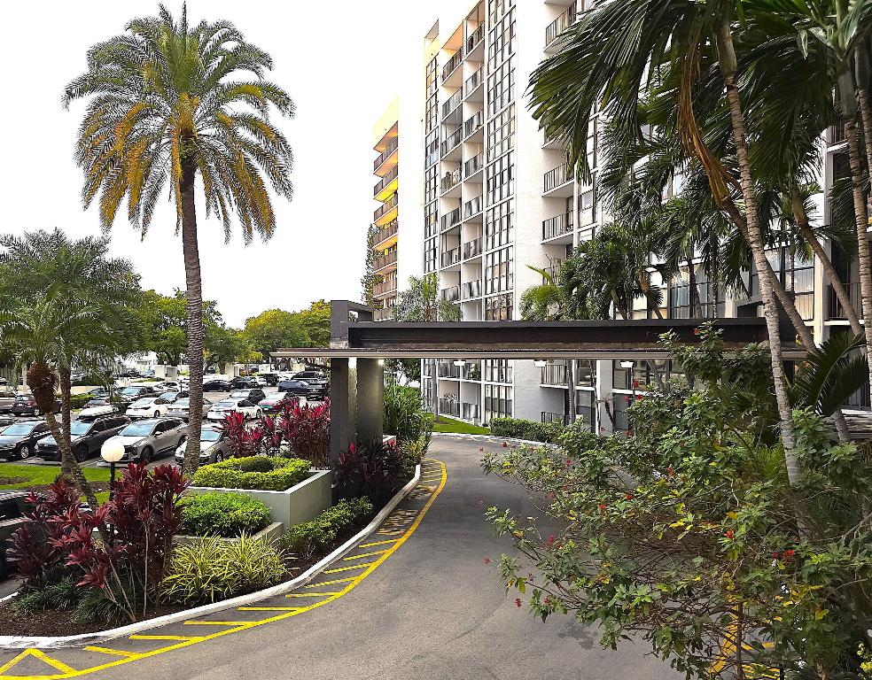 OCEANVIEW PARK CONDO - Residential Lease