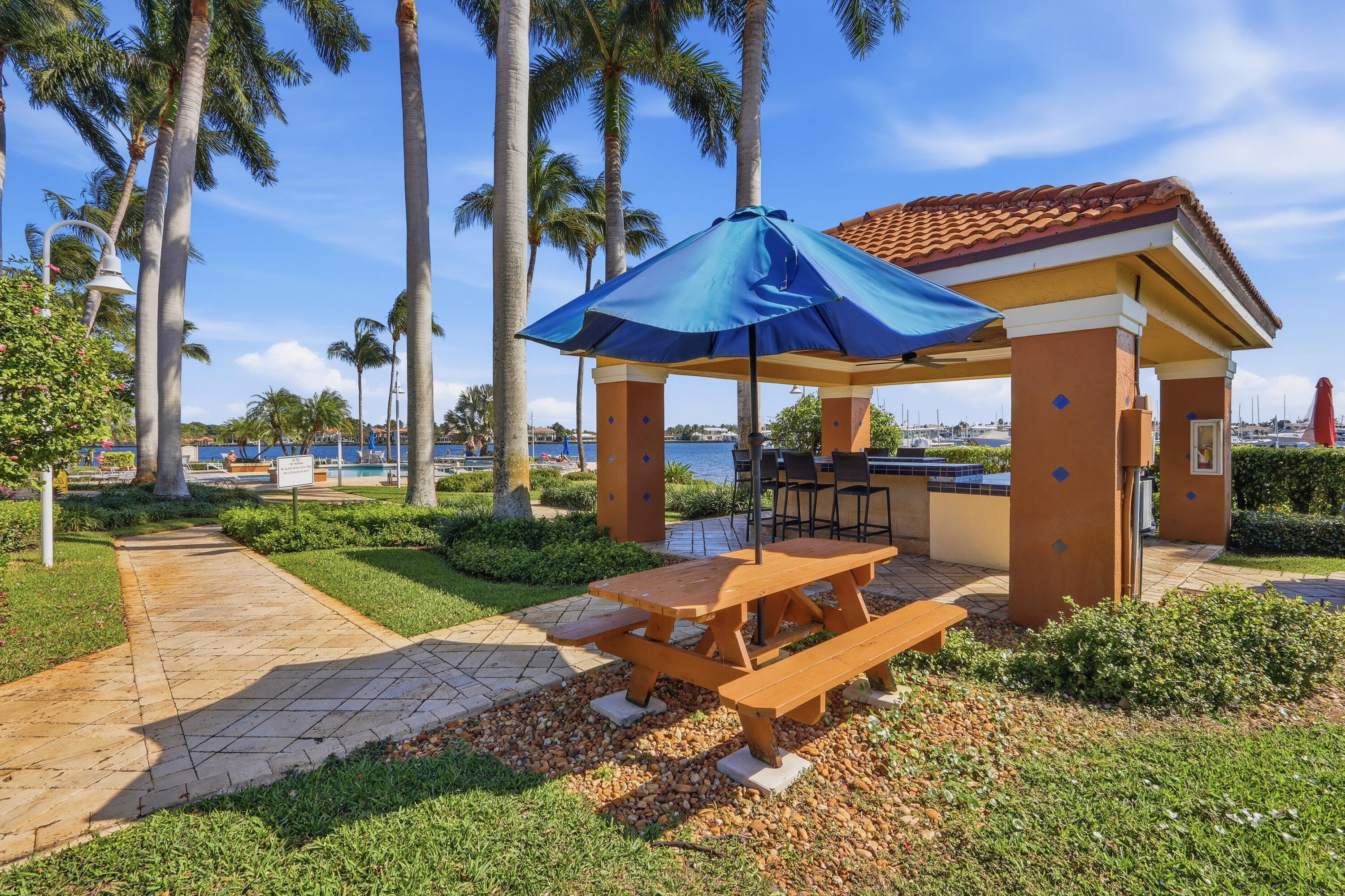 YACHT CLUB ON THE INTRACOASTAL CONDO - Residential