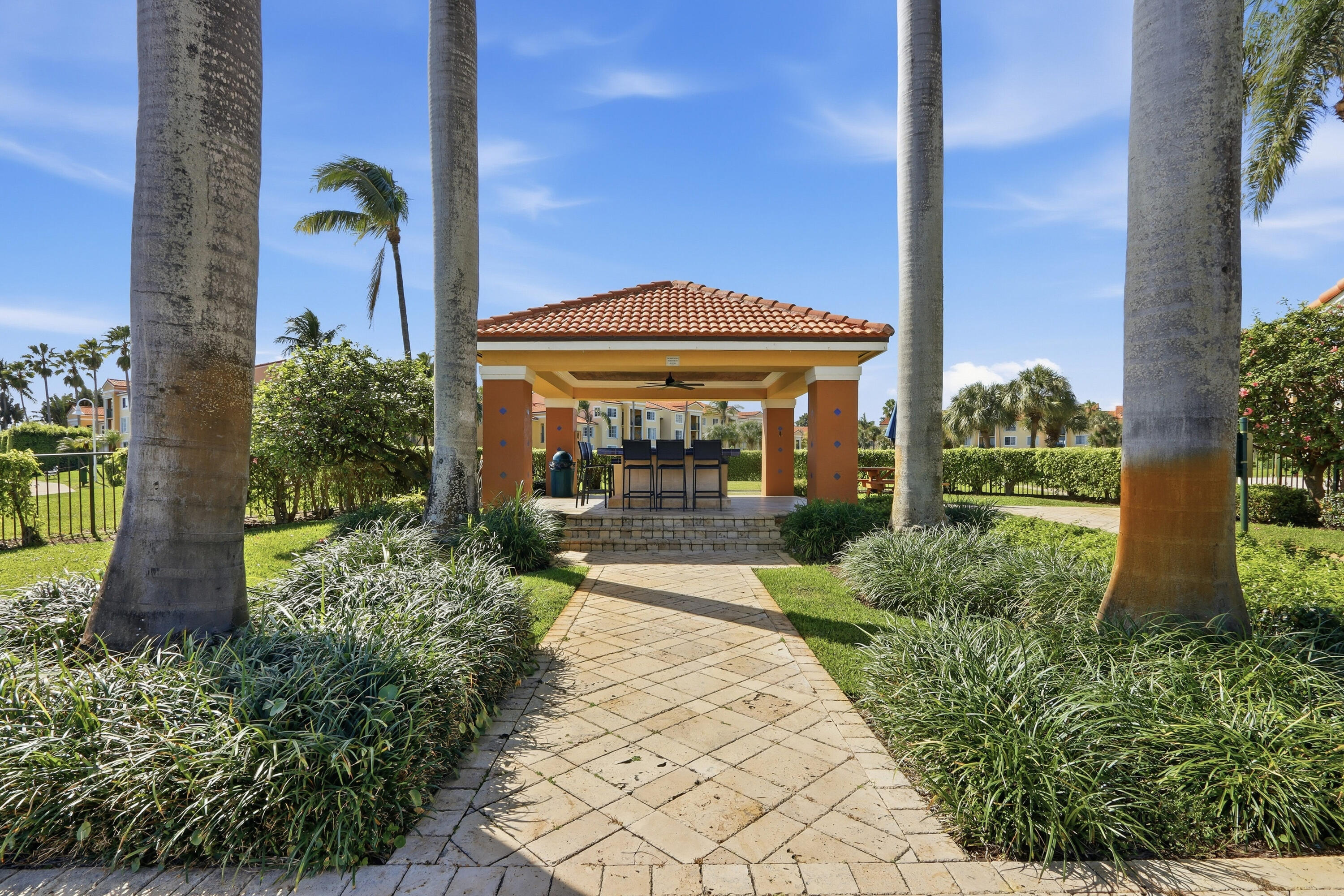 YACHT CLUB ON THE INTRACOASTAL CONDO - Residential