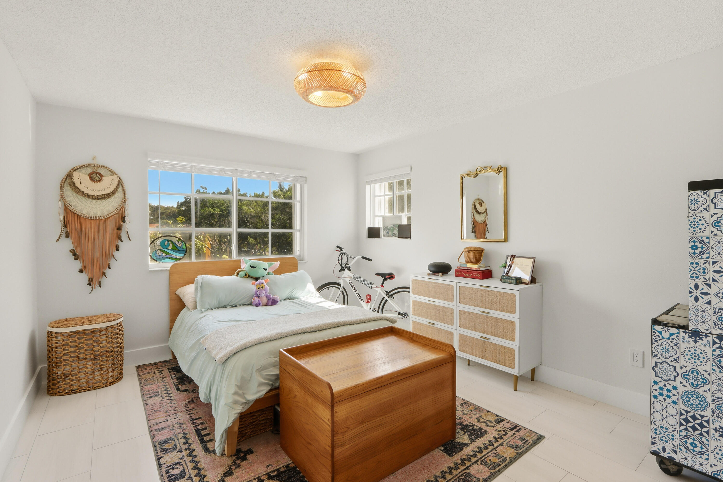 YACHT CLUB ON THE INTRACOASTAL CONDO - Residential