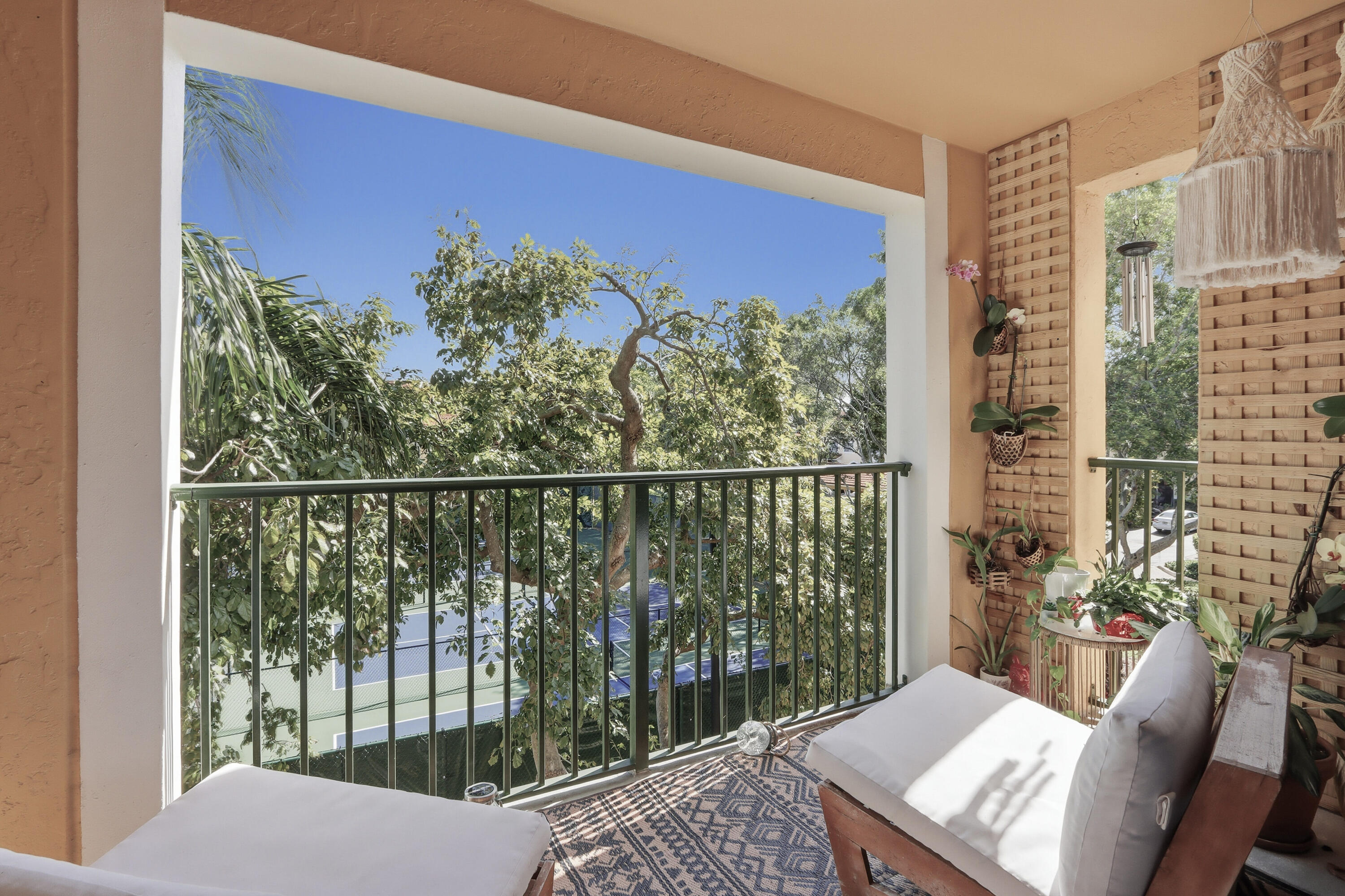 YACHT CLUB ON THE INTRACOASTAL CONDO - Residential