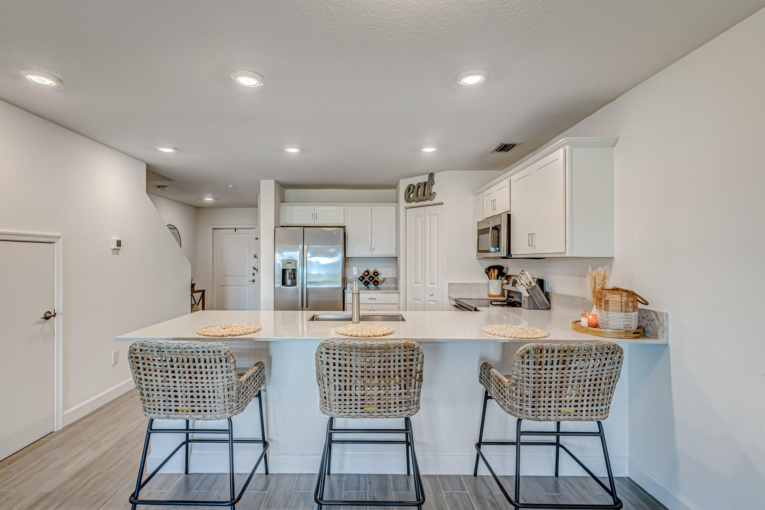 5007 Woods Edge Circle