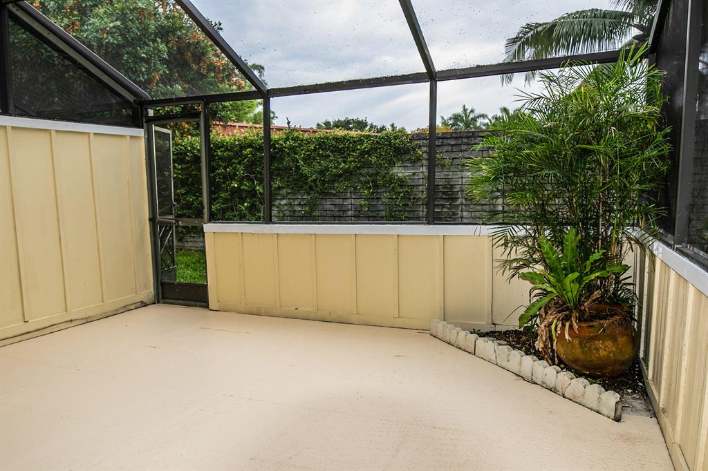 RIVERWALK - Residential