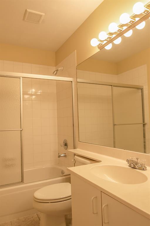 RIVERWALK - Residential