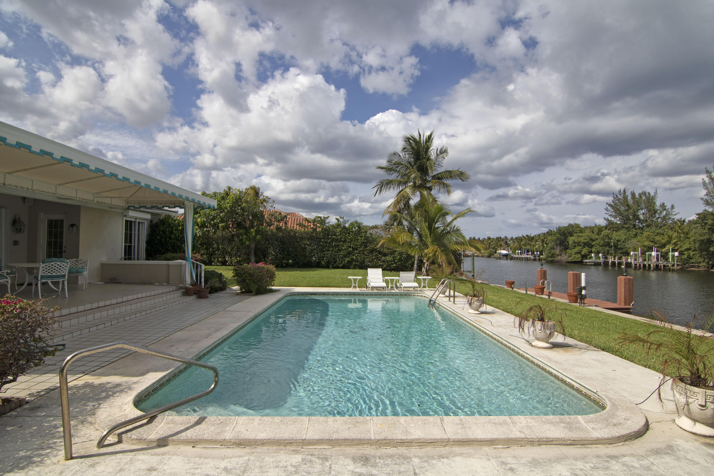 Point Manalapan 01 - Residential