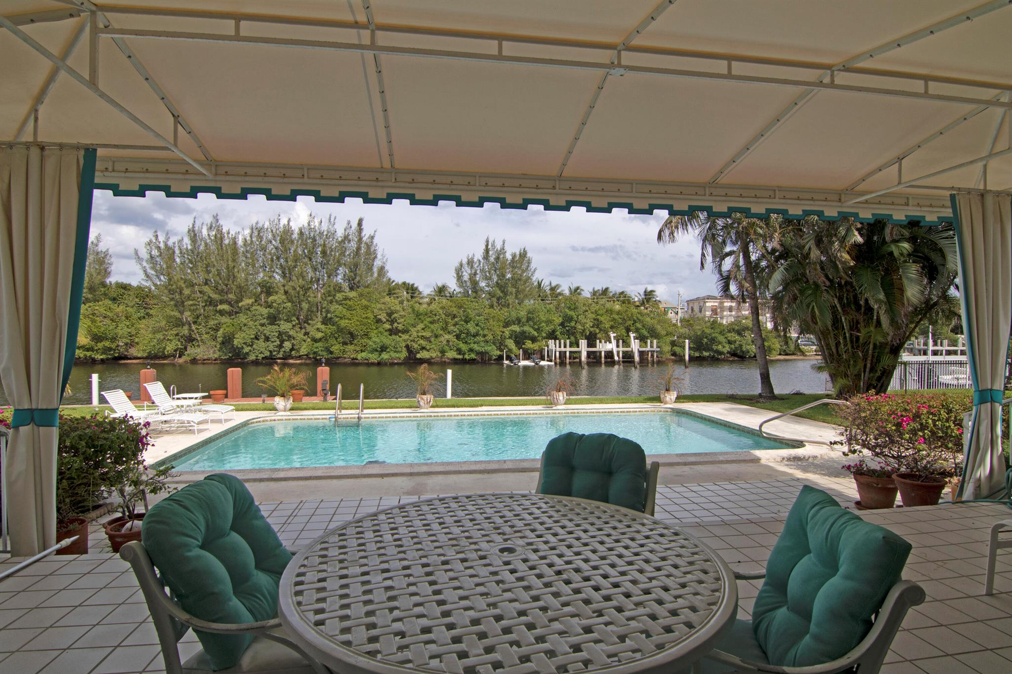 Point Manalapan 01 - Residential