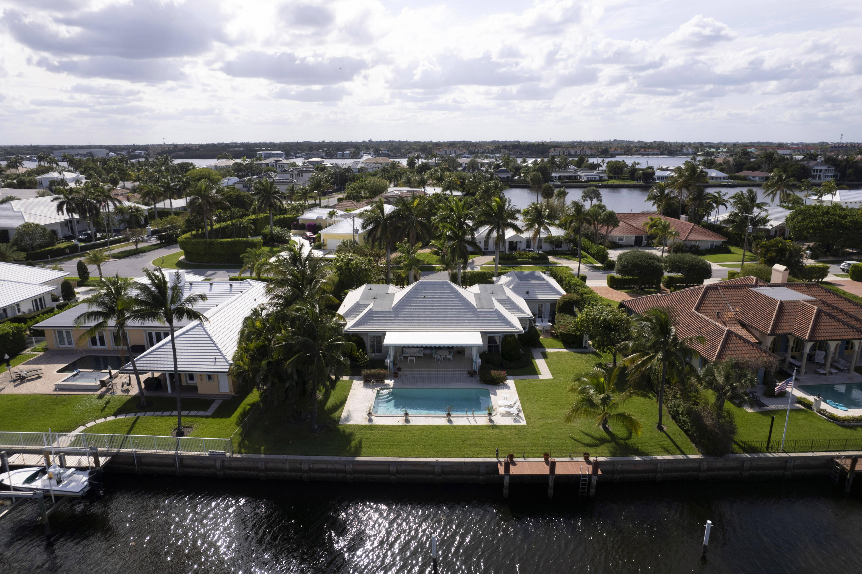 Point Manalapan 01 - Residential