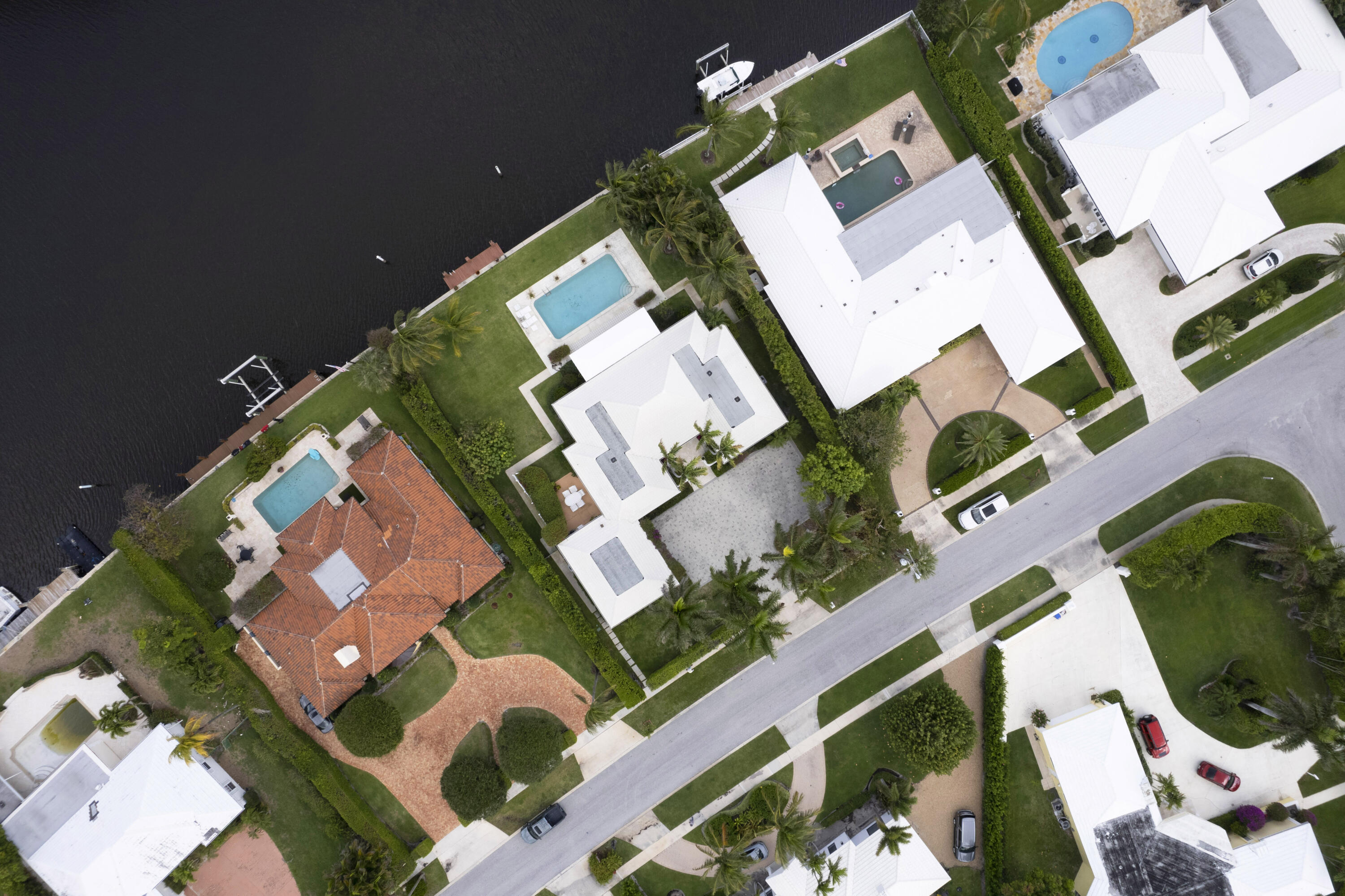 Point Manalapan 01 - Residential