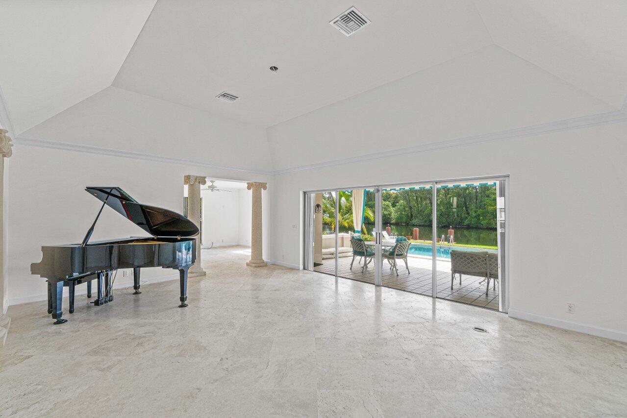 Point Manalapan 01 - Residential