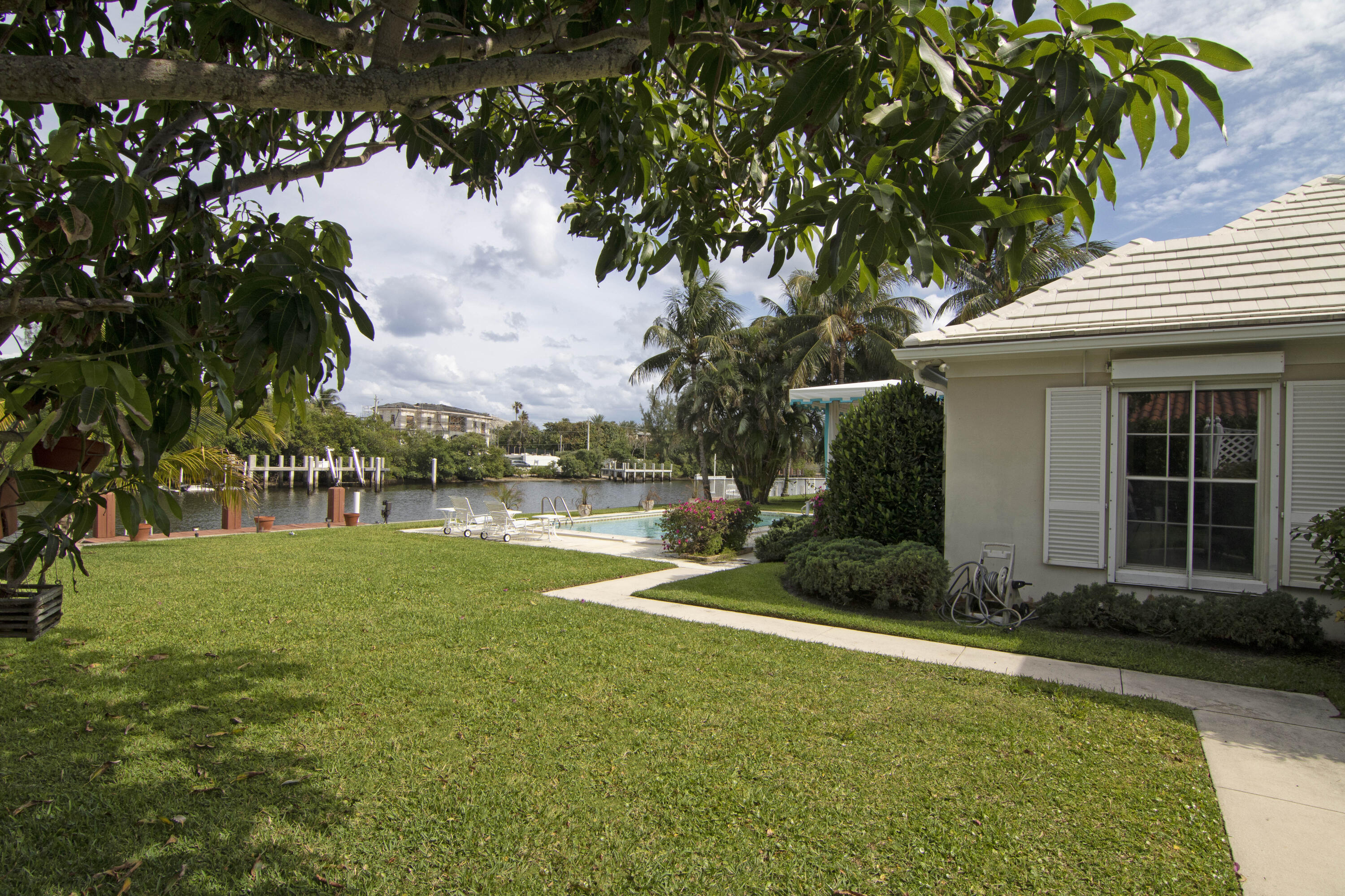 Point Manalapan 01 - Residential