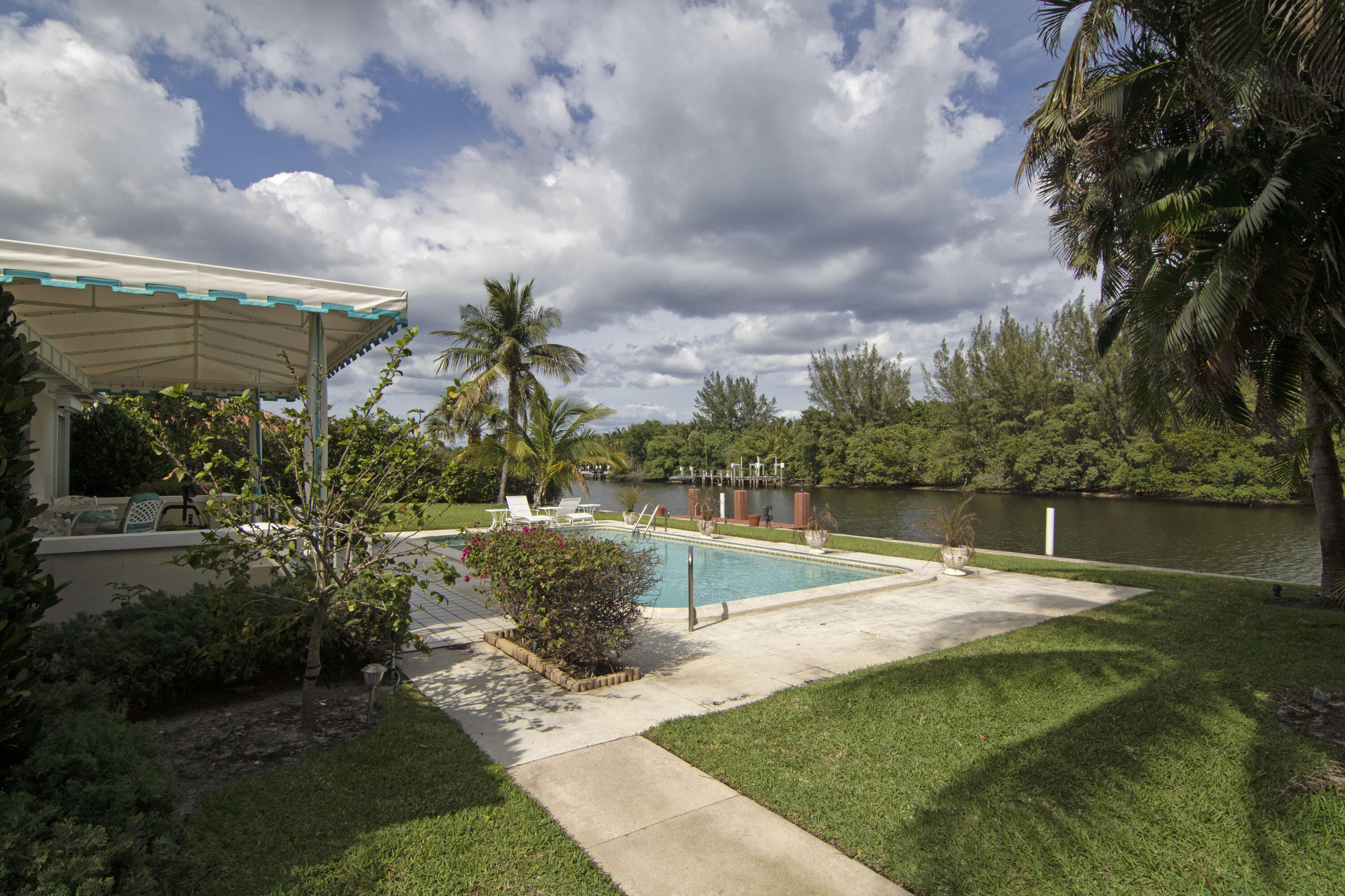 Point Manalapan 01 - Residential
