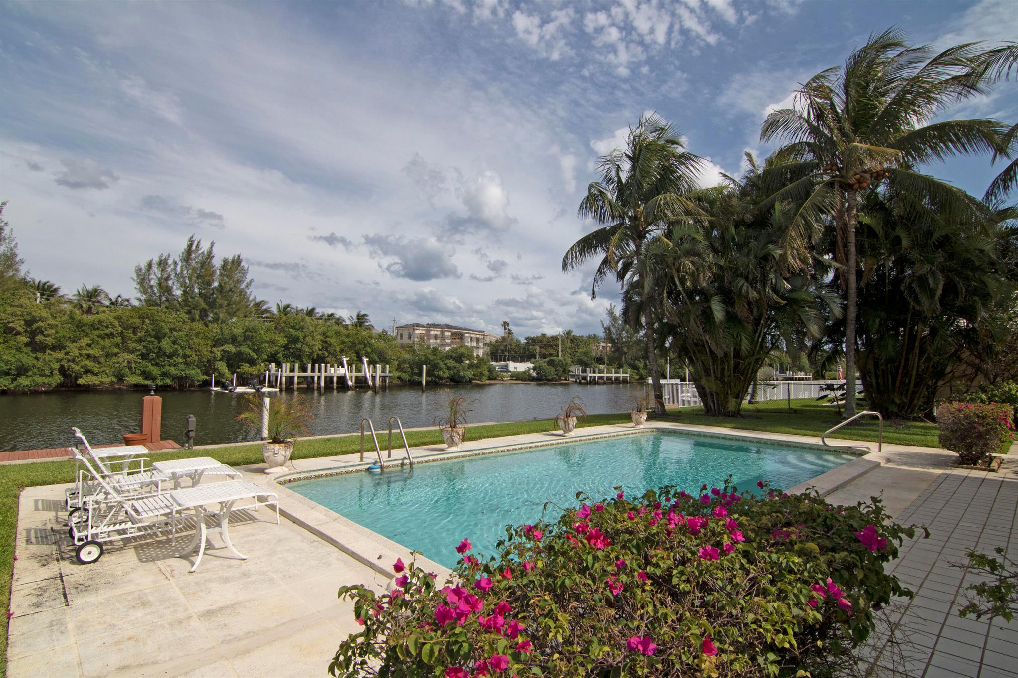 Point Manalapan 01 - Residential