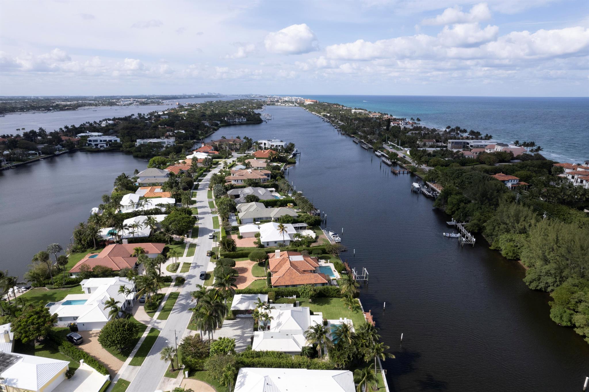 Point Manalapan 01 - Residential