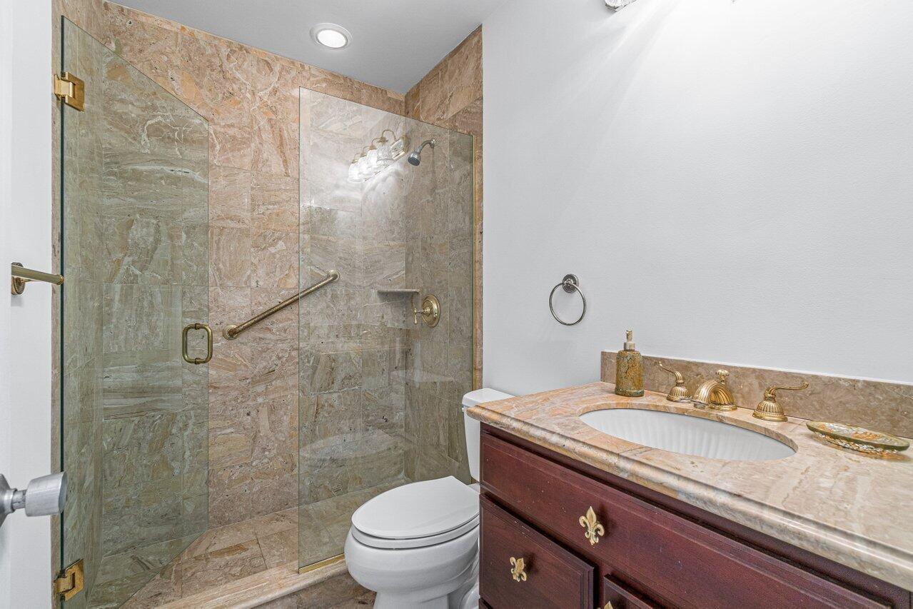 Point Manalapan 01 - Residential