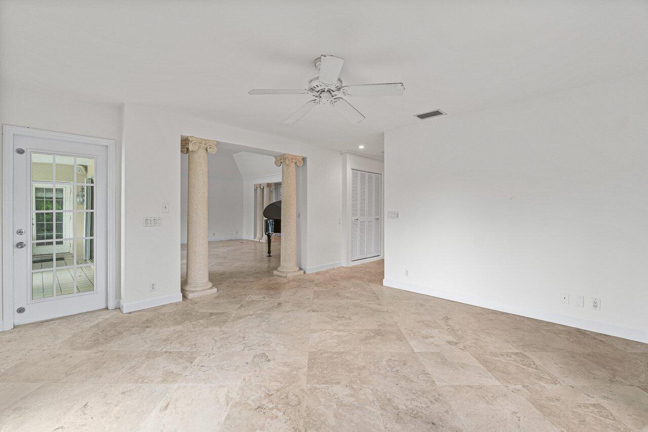 Point Manalapan 01 - Residential