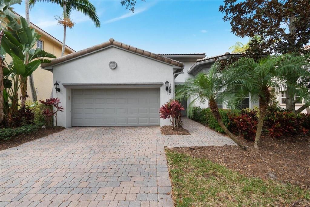 Photo of 1407 Barlow Court, Palm Beach Gardens, FL 33410 (MLS # R10868030)