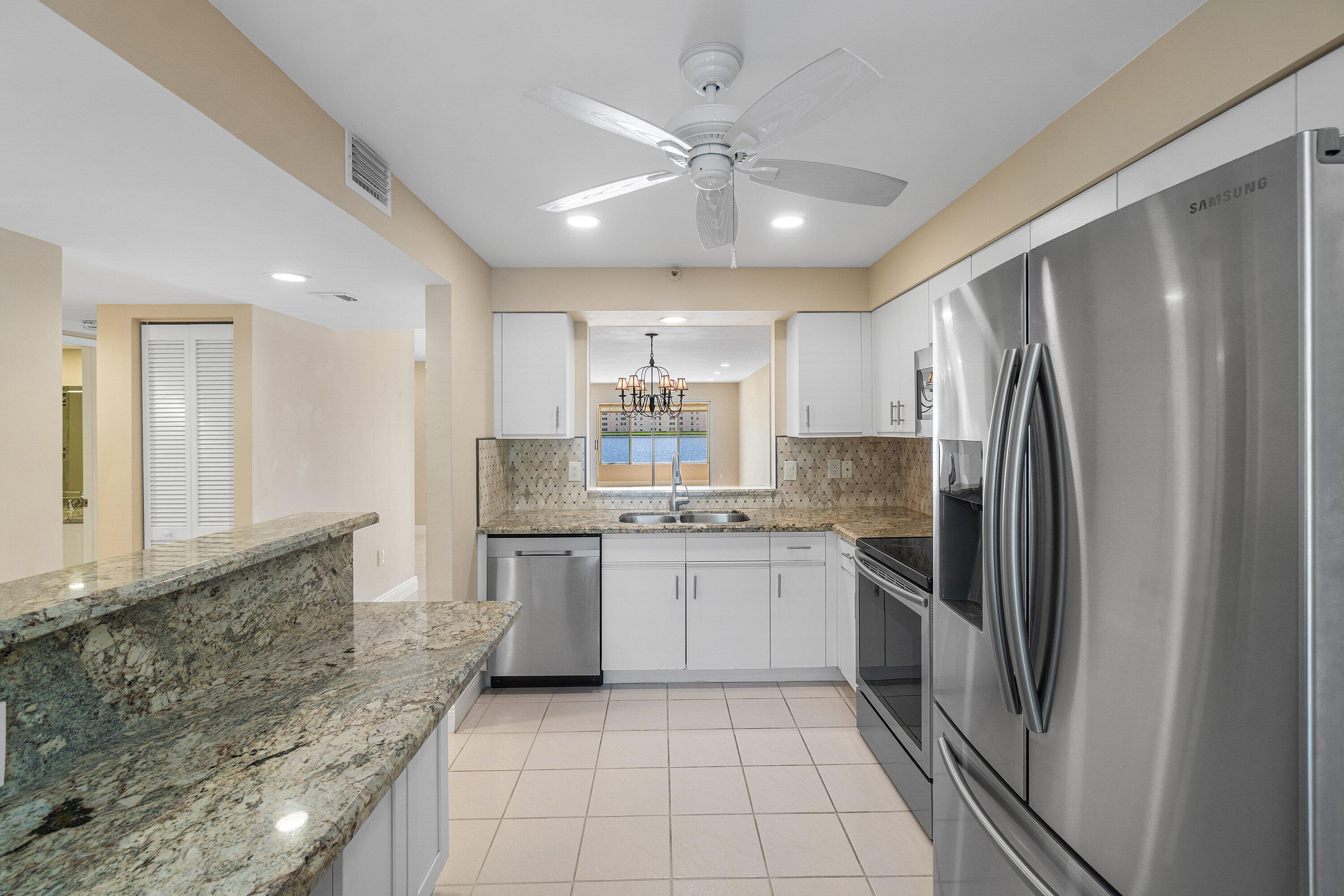 HUNTINGTON POINTE - Residential