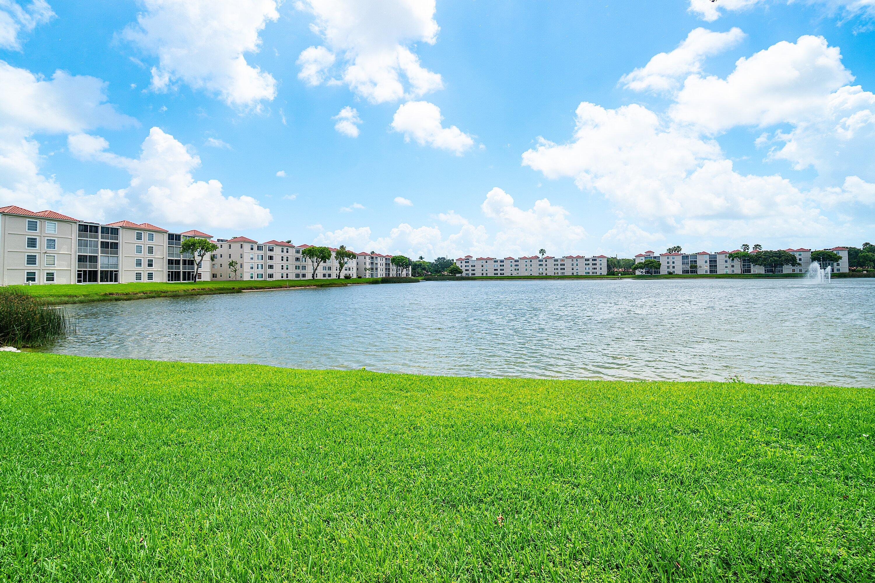 HUNTINGTON POINTE - Residential