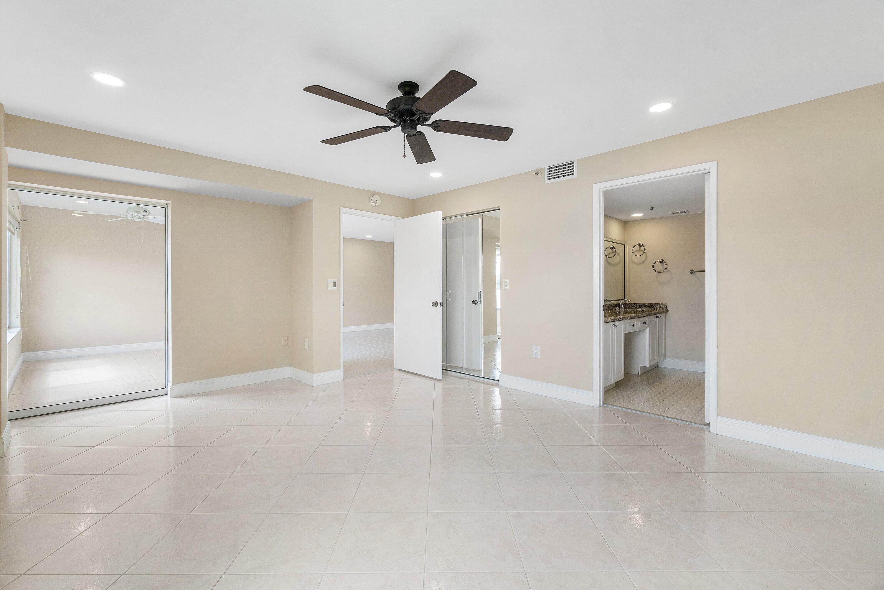 HUNTINGTON POINTE - Residential