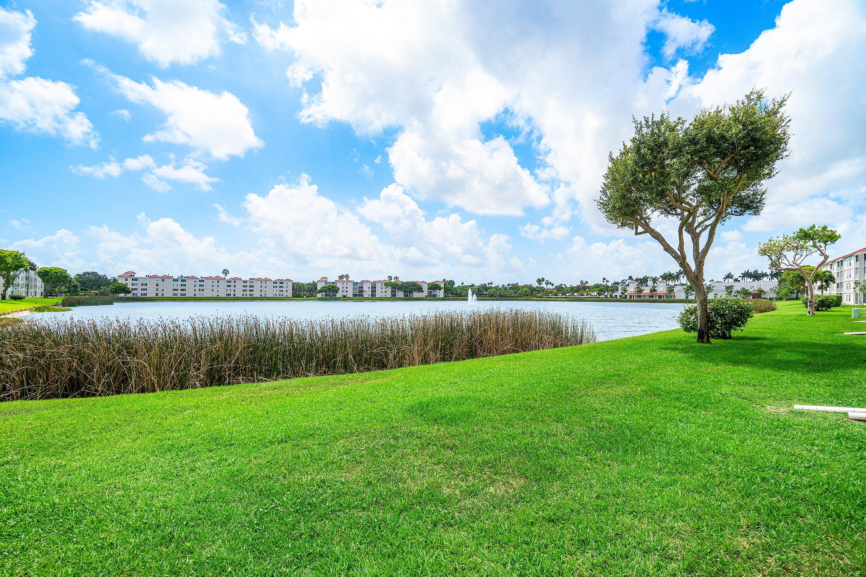 HUNTINGTON POINTE - Residential