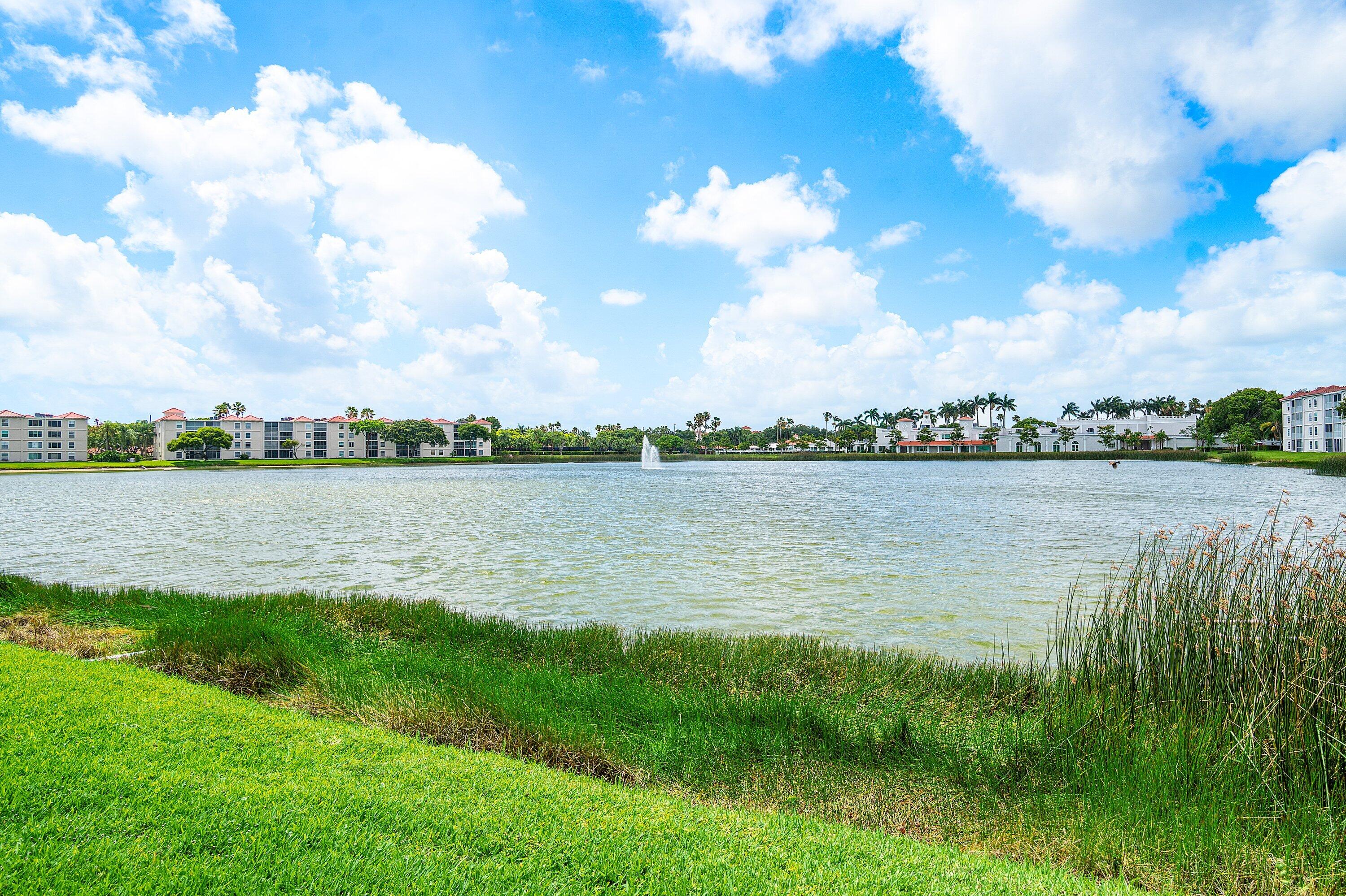HUNTINGTON POINTE - Residential