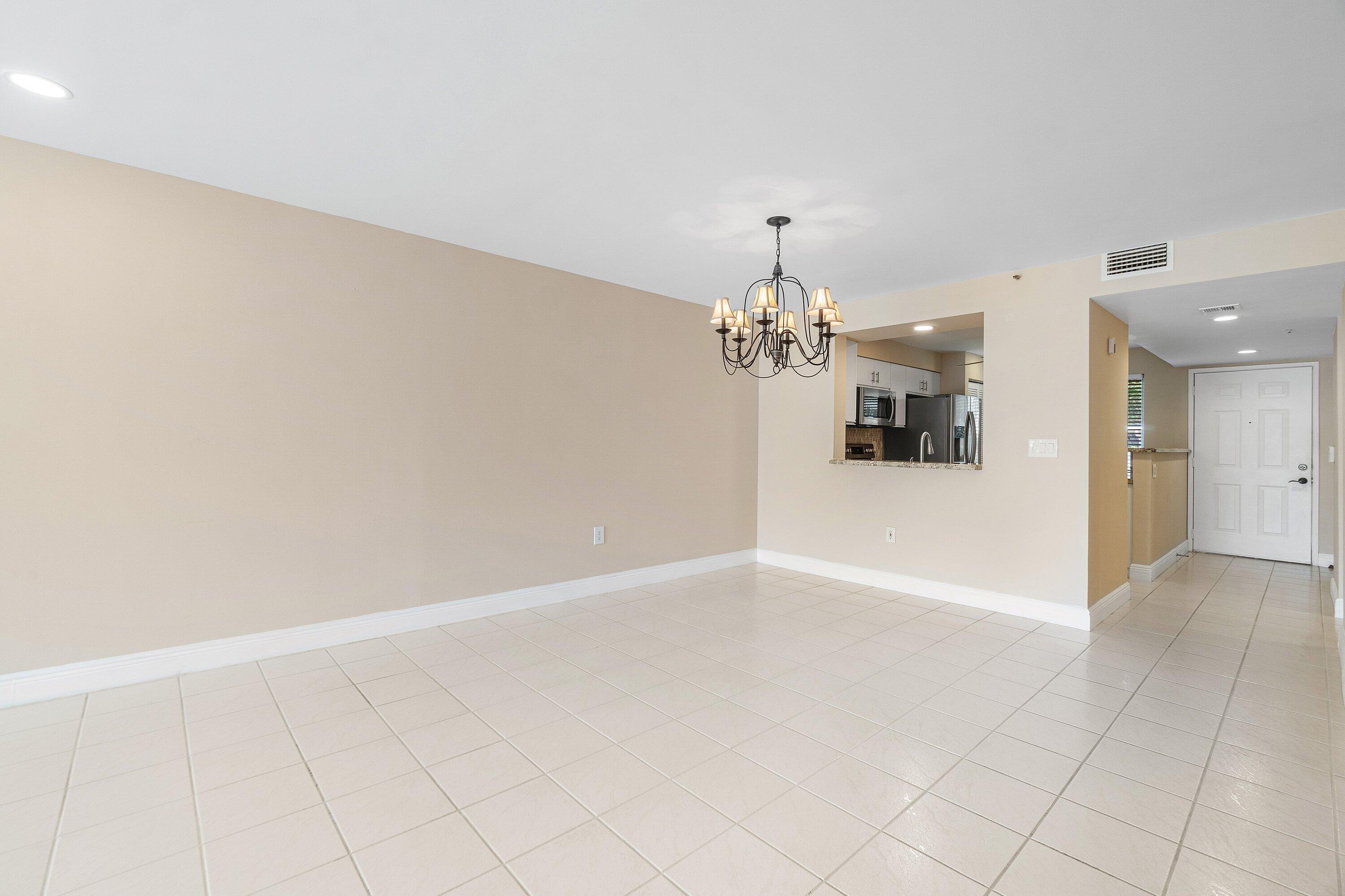 HUNTINGTON POINTE - Residential
