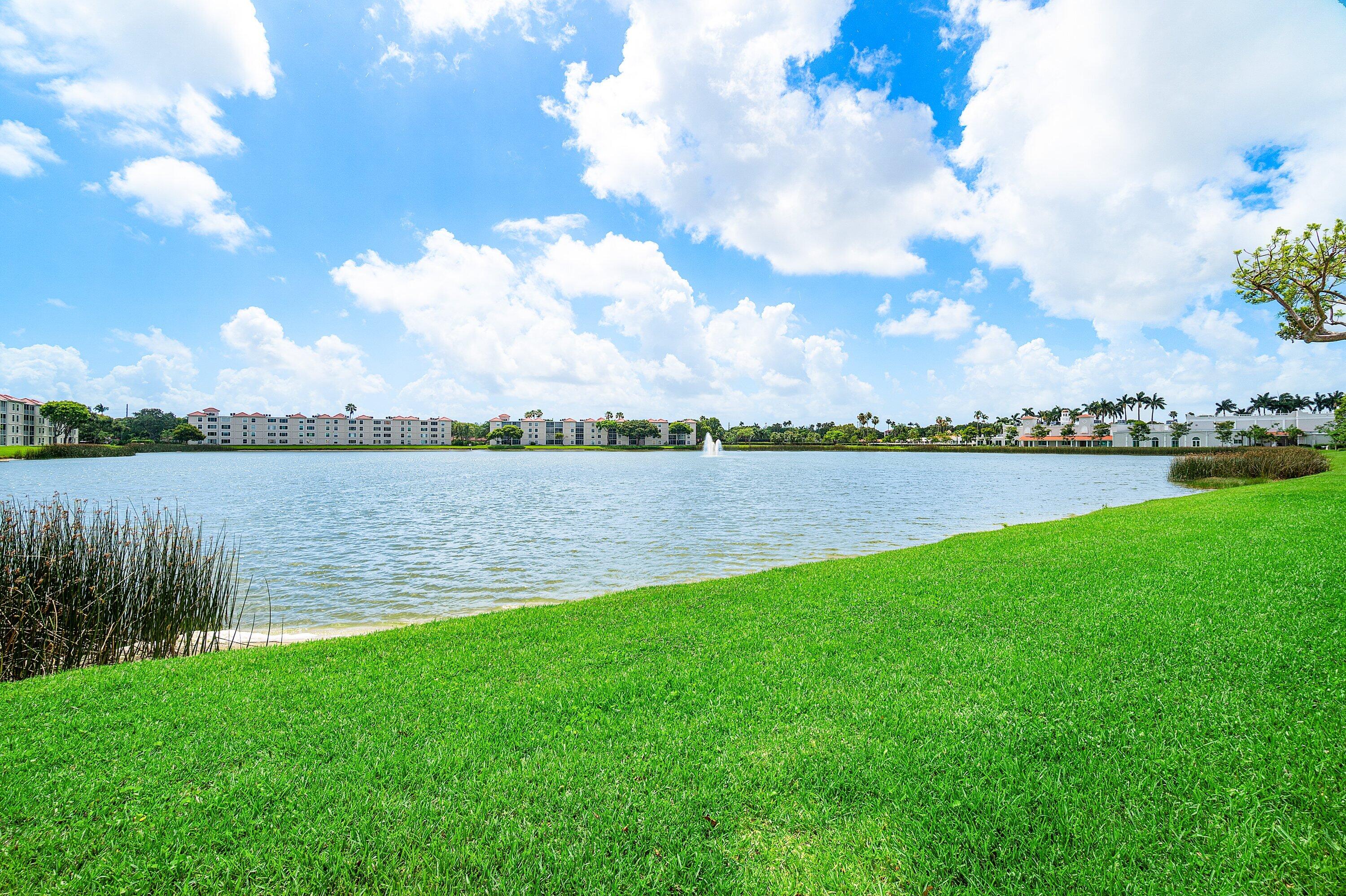 HUNTINGTON POINTE - Residential