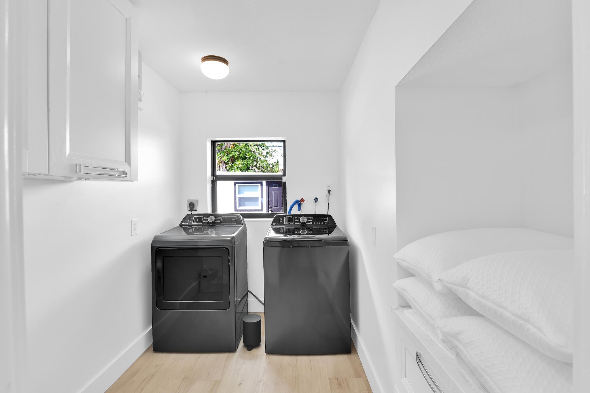 TRADE WINDS ESTATES FIRST ADD - Residential Lease