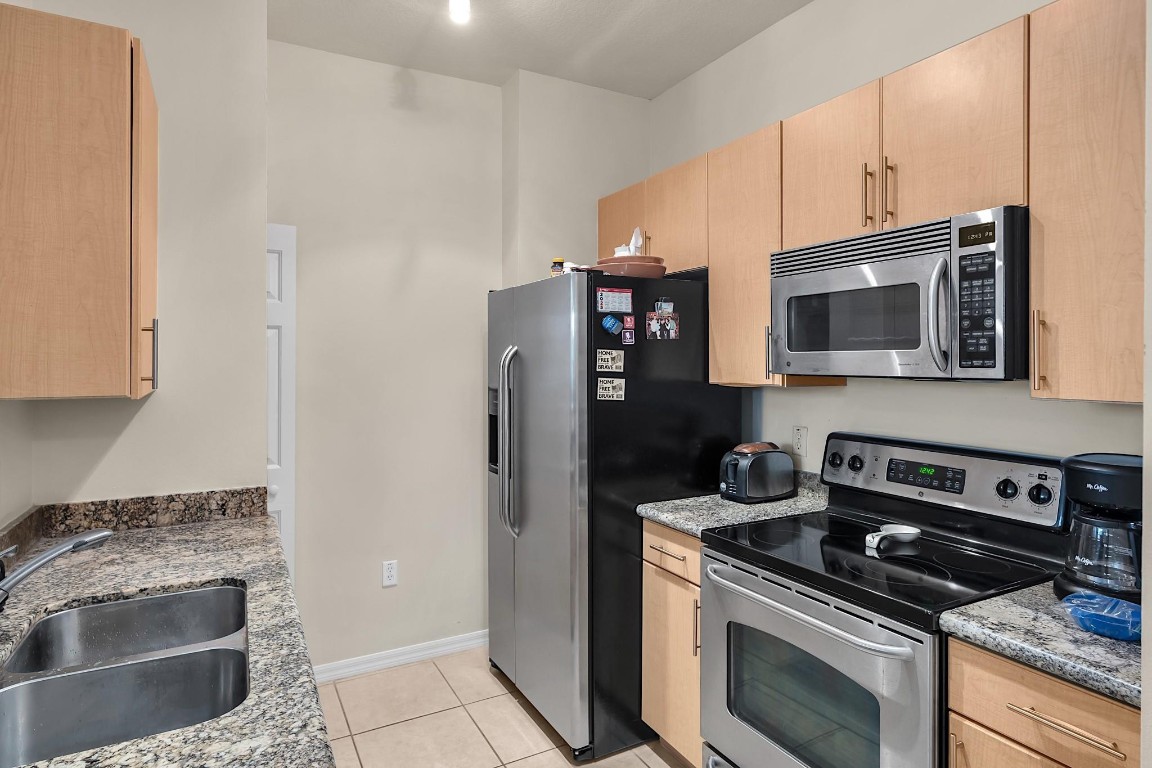 Lauderdale One - Residential