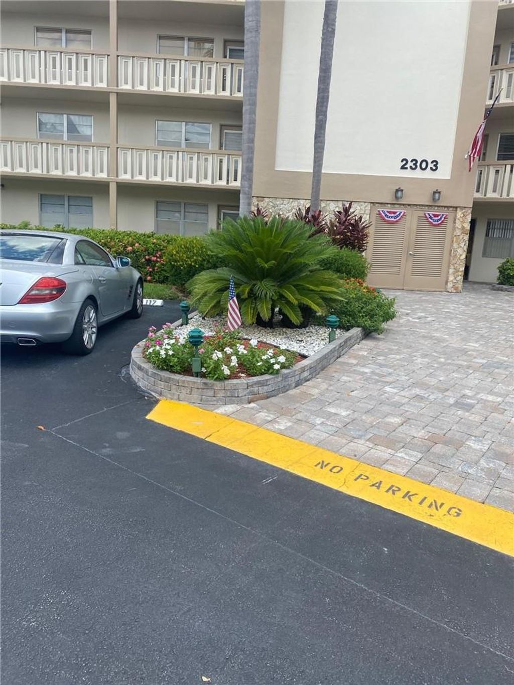 Photo of 2303 Lucaya Ln #N3, Coconut Creek, FL 33066 (MLS # F10387919)