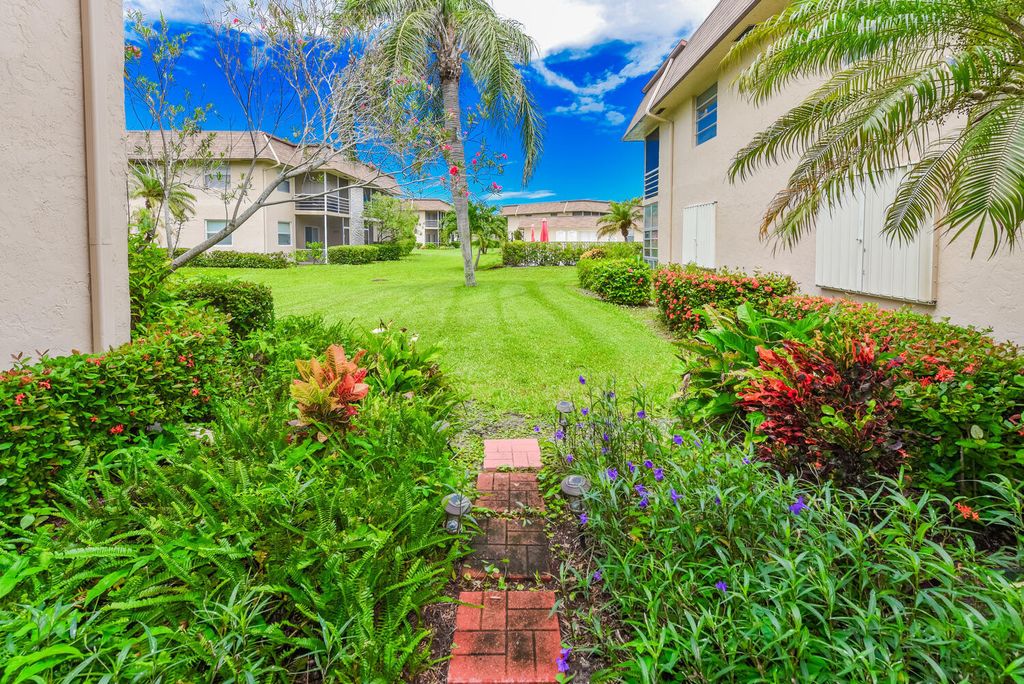 Photo of 1100 E Indiantown Road #403, Jupiter, FL 33477 (MLS # R11017026)
