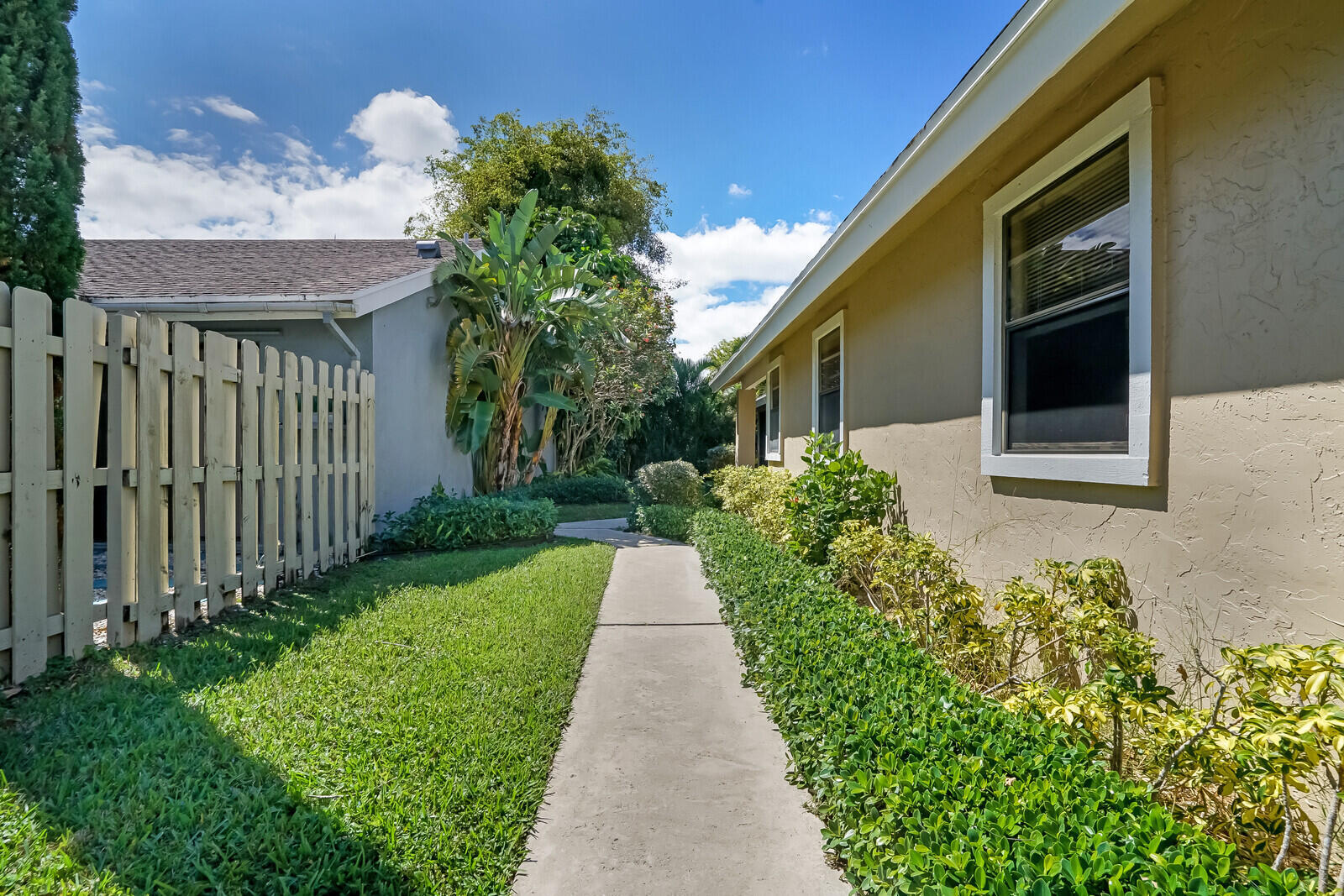 1080 NW 19th Terrace