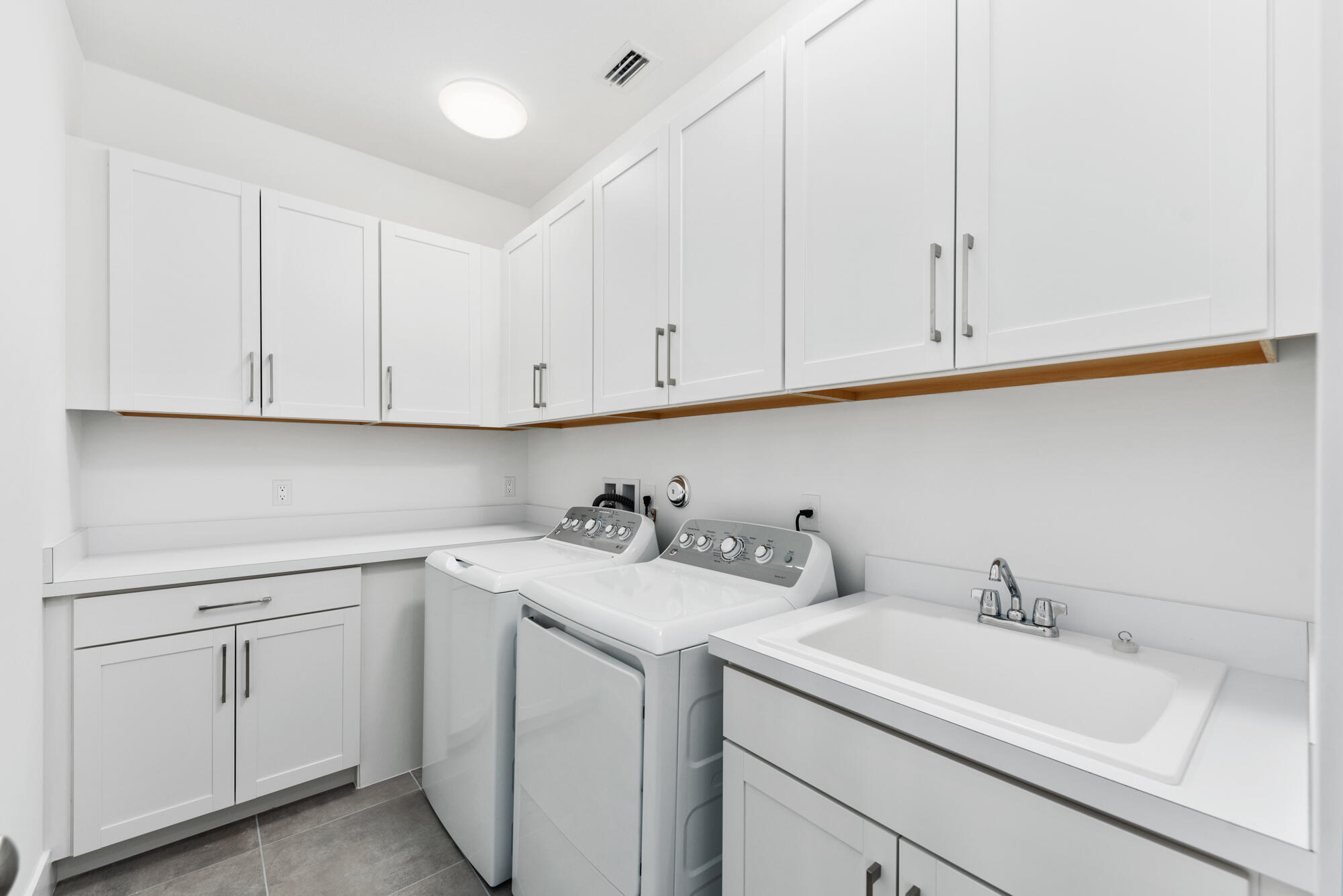 ARTISTRY - Residential