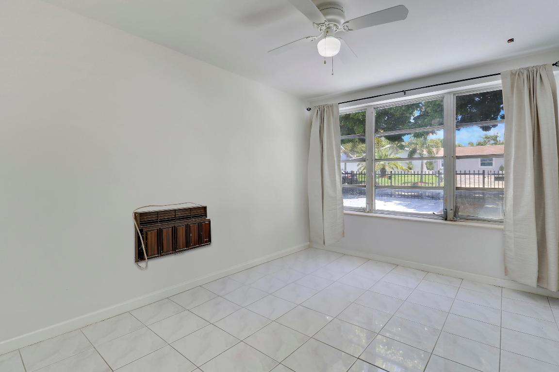 EL MONTE PARK - Residential