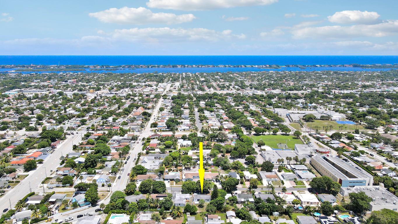 EL MONTE PARK - Residential