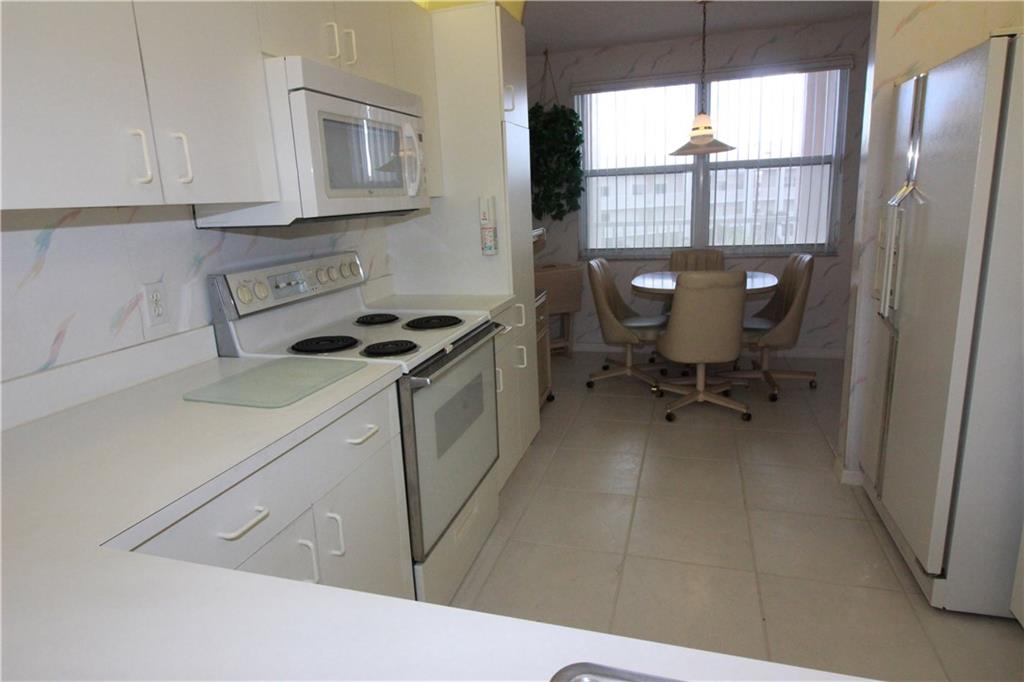 Sunrise Lakes IV - Residential