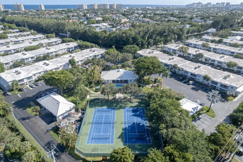 Tiny photo for 6345 Bay Club Drive #3, Fort Lauderdale, FL 33308 (MLS # B26045587)