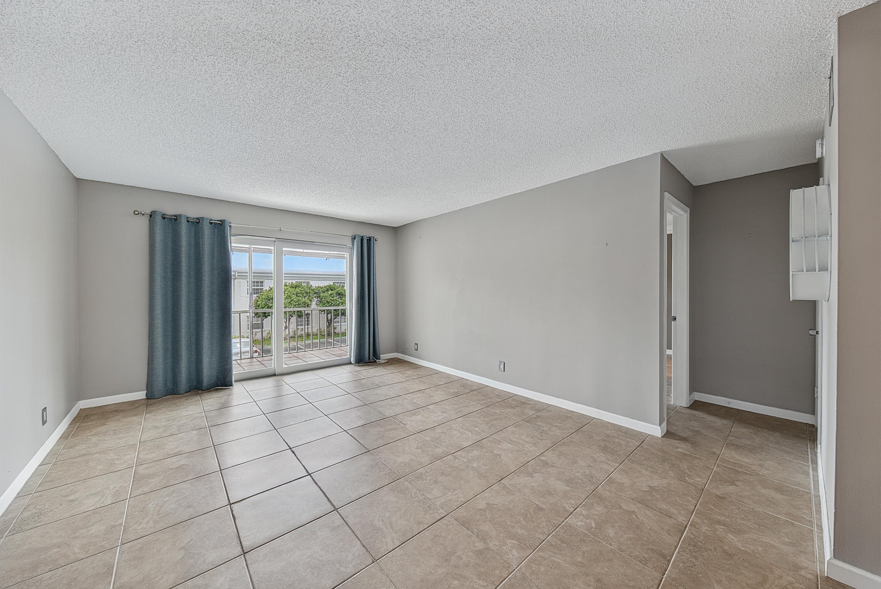 6345 Bay Club Drive 3