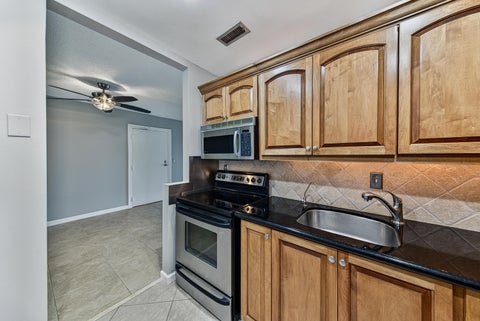 Tiny photo for 6345 Bay Club Drive #3, Fort Lauderdale, FL 33308 (MLS # B26045587)
